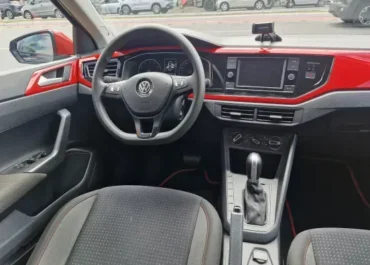 imgi_6_volkswagen-polo-1-0-200-tsi-comfortline-automatico-wmimagem09010434635