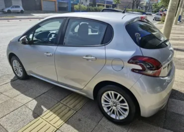 imgi_7_peugeot-208-1-2-active-12v-flex-4p-manual-wmimagem12523335142