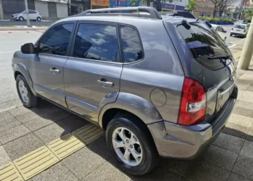 imgi_91_hyundai-tucson-2-0-mpfi-gls-16v-143cv-2wd-flex-4p-automatico-wmimagem19423045135